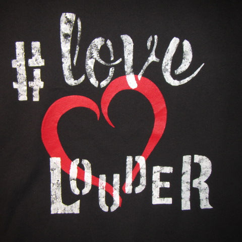 LOVE LOUDER BLACK GRAPHIC TsHIRT LONG